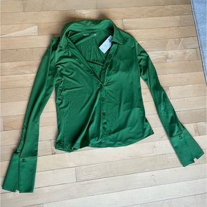 Abercrombie & Fitch Green button down long sleeve